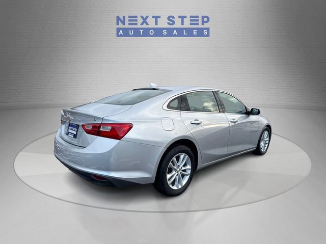 Used 2018 Chevrolet Malibu LT image 8