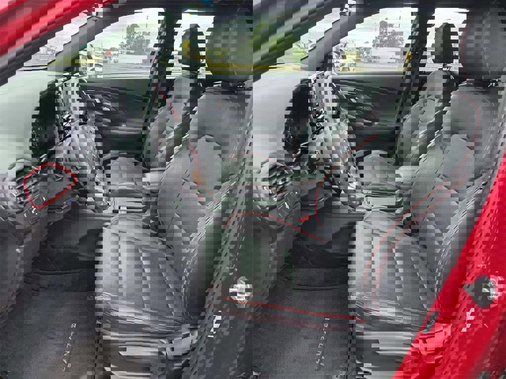 Used 2018 Hyundai Elantra GT Sport image 8