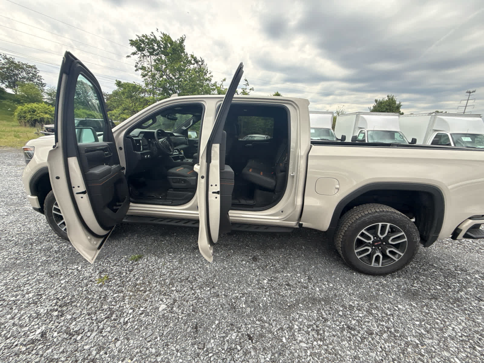 New 2026 GMC Sierra 1500 AT4 w/ AT4 Premium Package AWD/4WD image 28