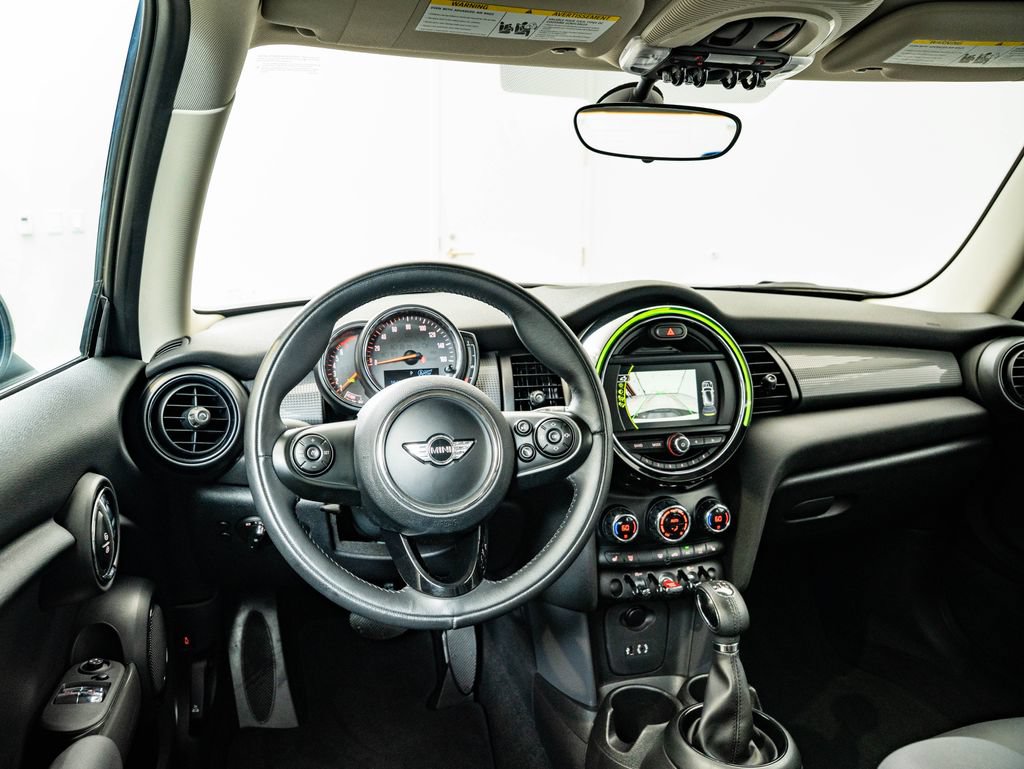 Used 2018 MINI Cooper 2-Door Hardtop FWD image 30