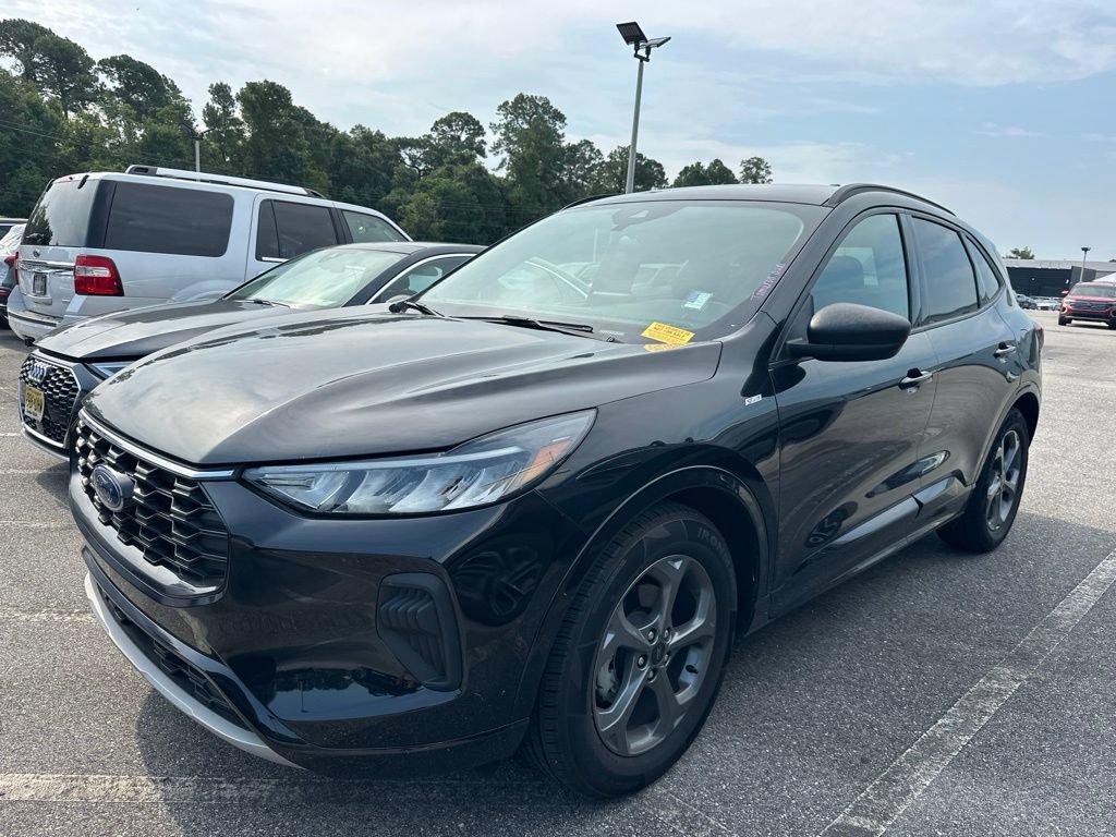 Used 2024 Ford Escape ST-Line FWD image 4