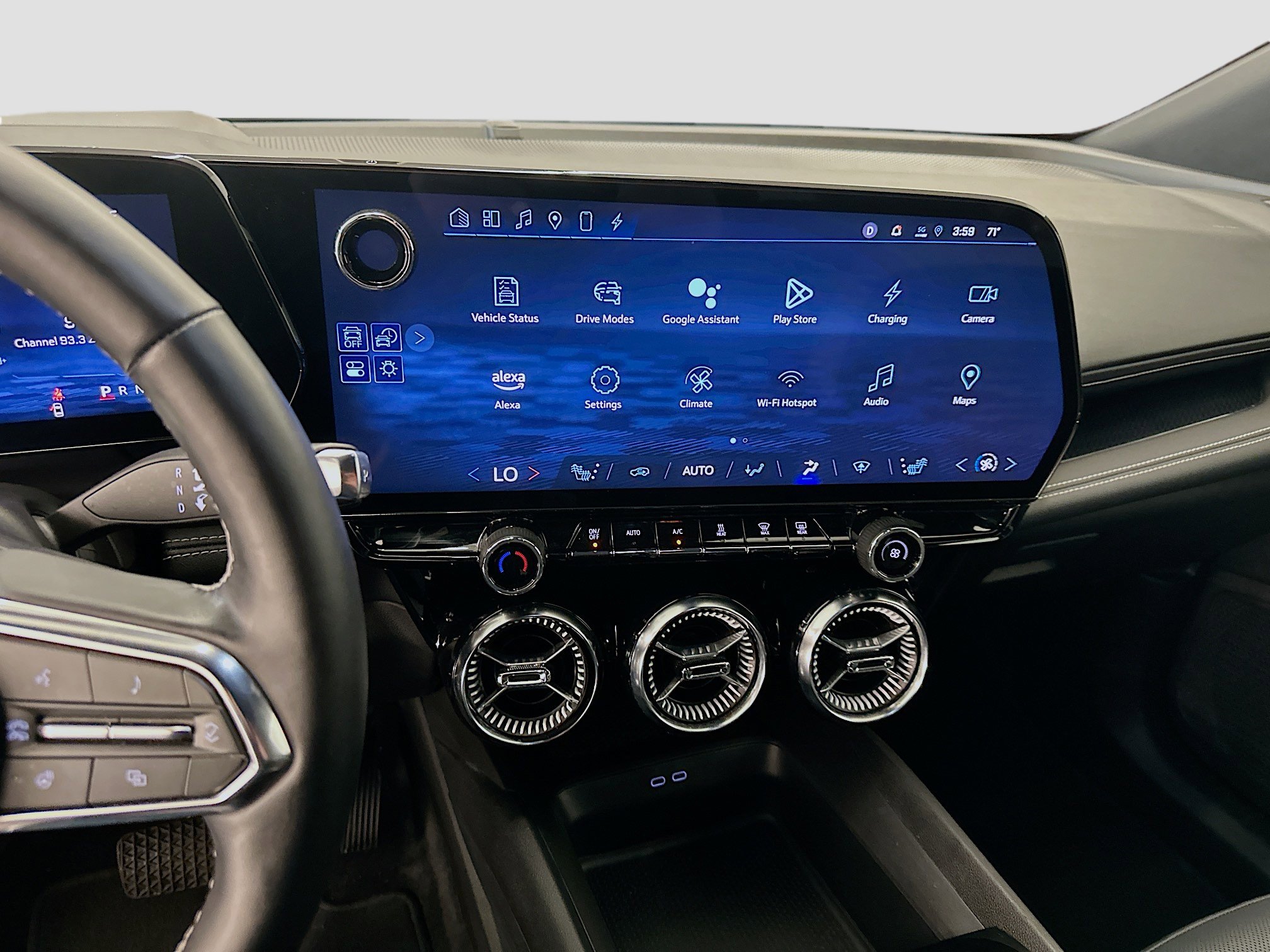 Used 2024 Chevrolet Blazer EV LT AWD/4WD image 26