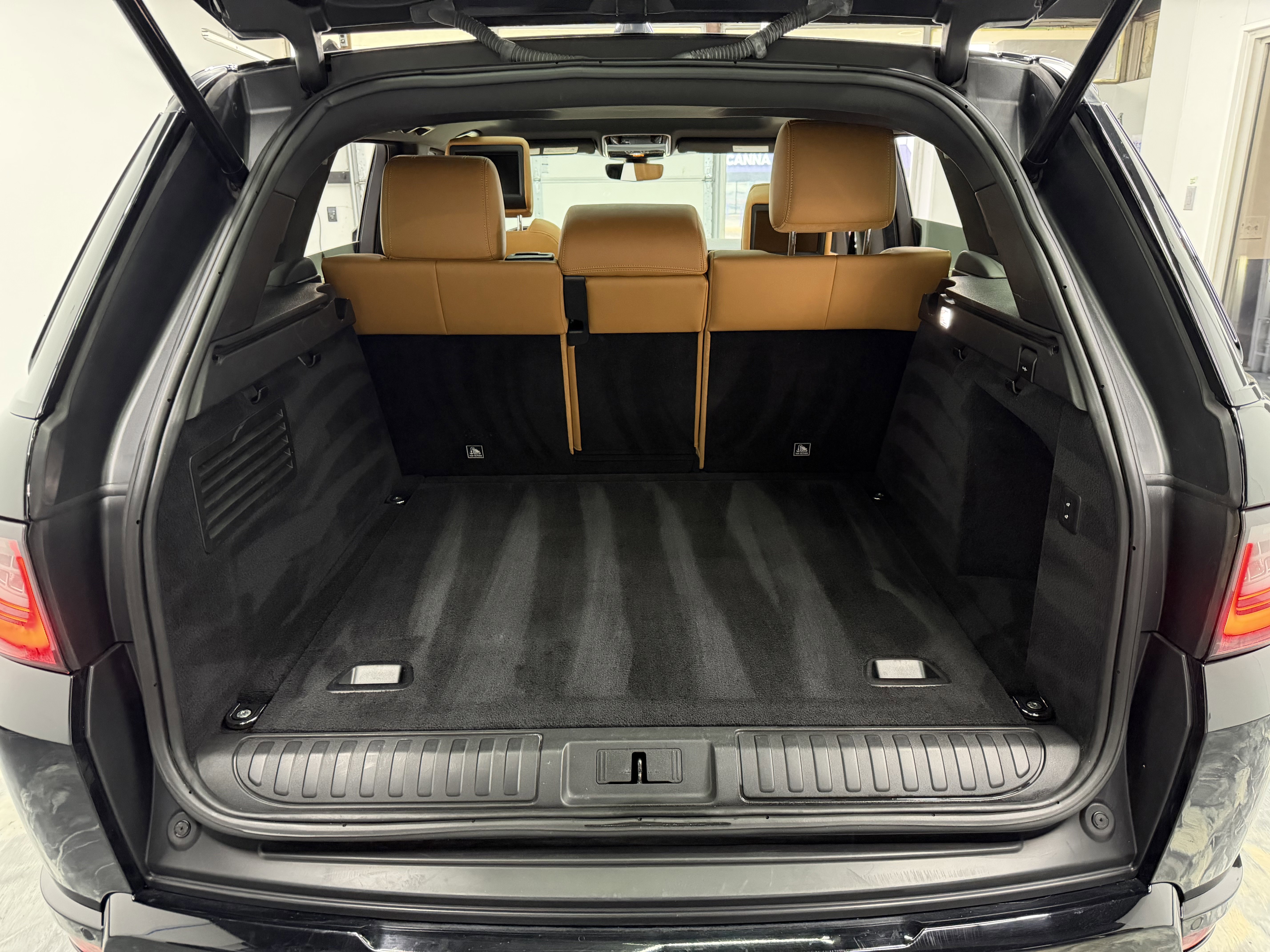 Used 2019 Land Rover Range Rover Sport Supercharged image 11