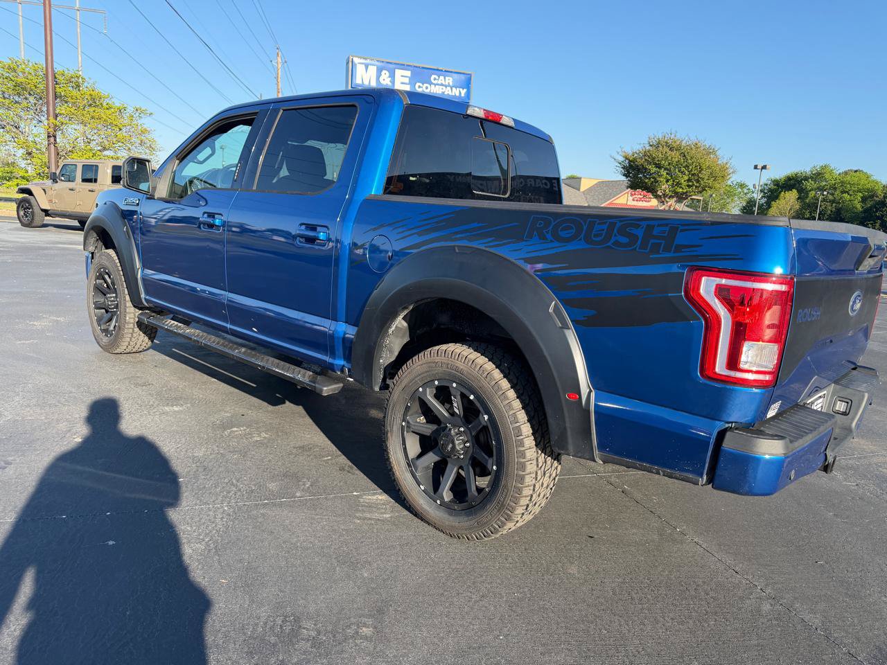 Used 2017 Ford F150 XLT w/ Equipment Group 302A Luxury AWD/4WD image 6