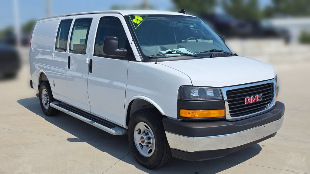 Used 2025 GMC Savana 2500 w/ Driver Convenience Package RWD image 7