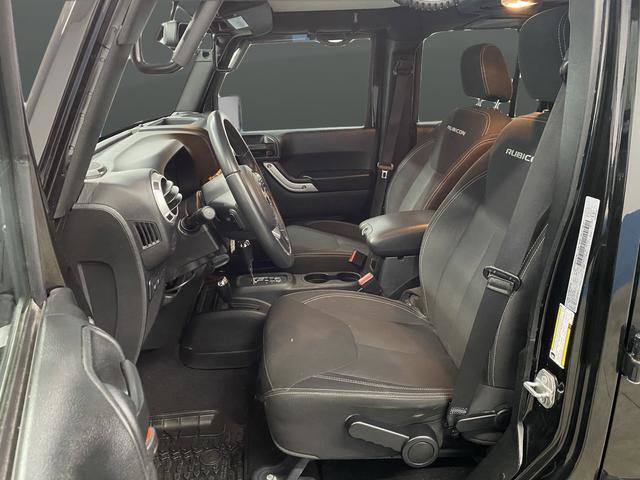 Used 2018 Jeep Wrangler Unlimited Rubicon w/ Cold Weather Group image 4