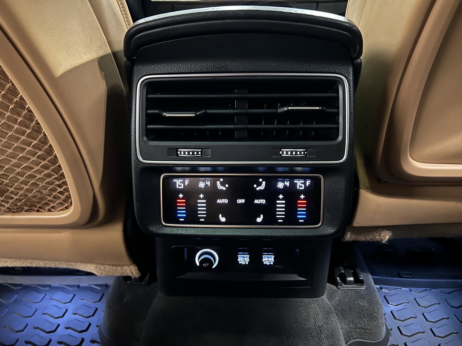 Used 2019 Audi Q8 Prestige image 30