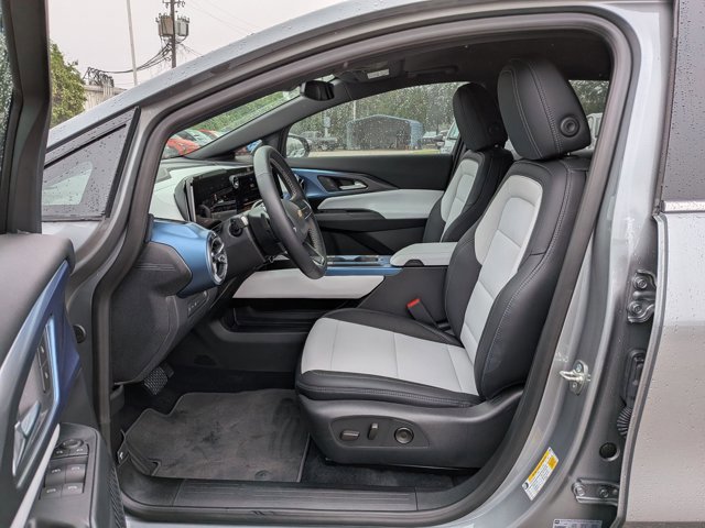 New 2026 Chevrolet Equinox EV LT FWD image 15