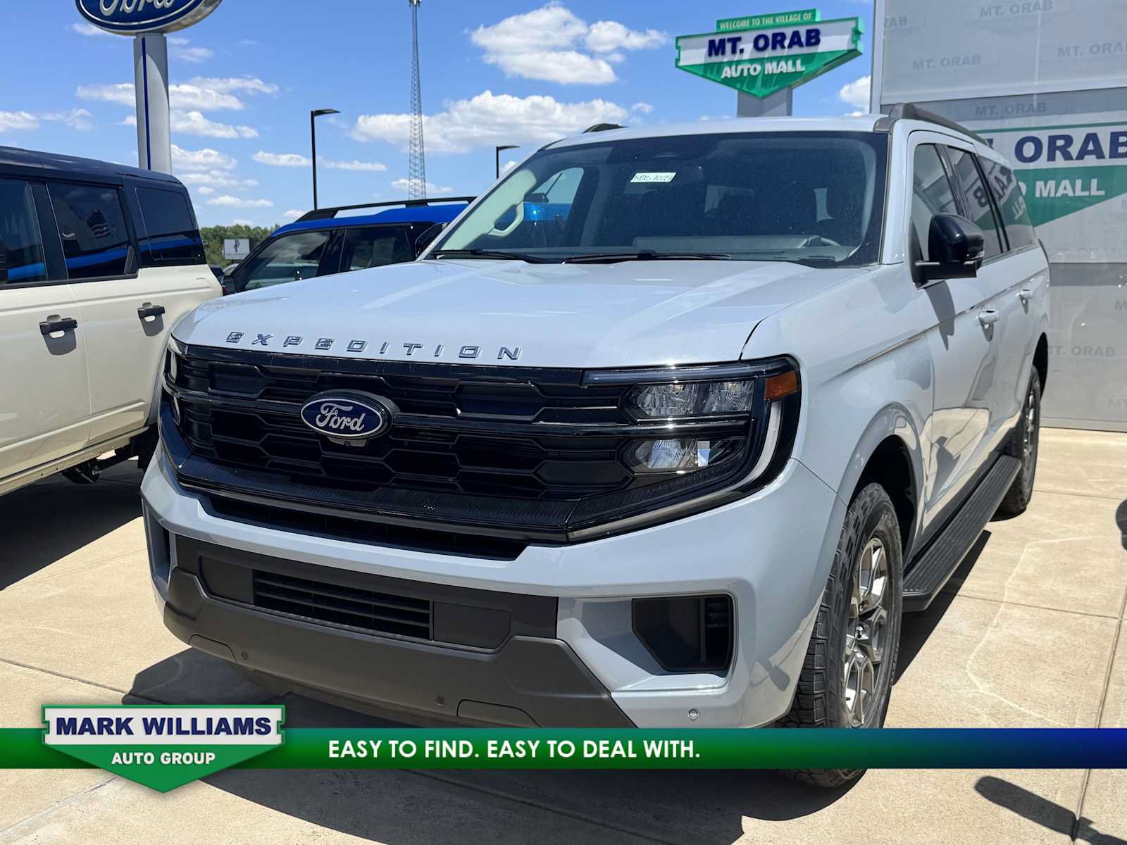 New 2026 Ford Expedition Max Active AWD/4WD image 1