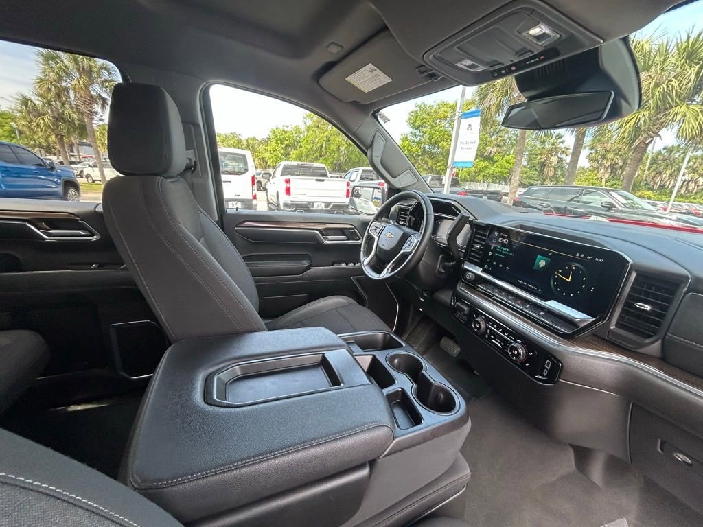 Used 2025 Chevrolet Silverado 1500 LT image 22