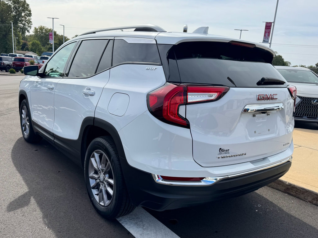 Used 2023 GMC Terrain SLT image 6
