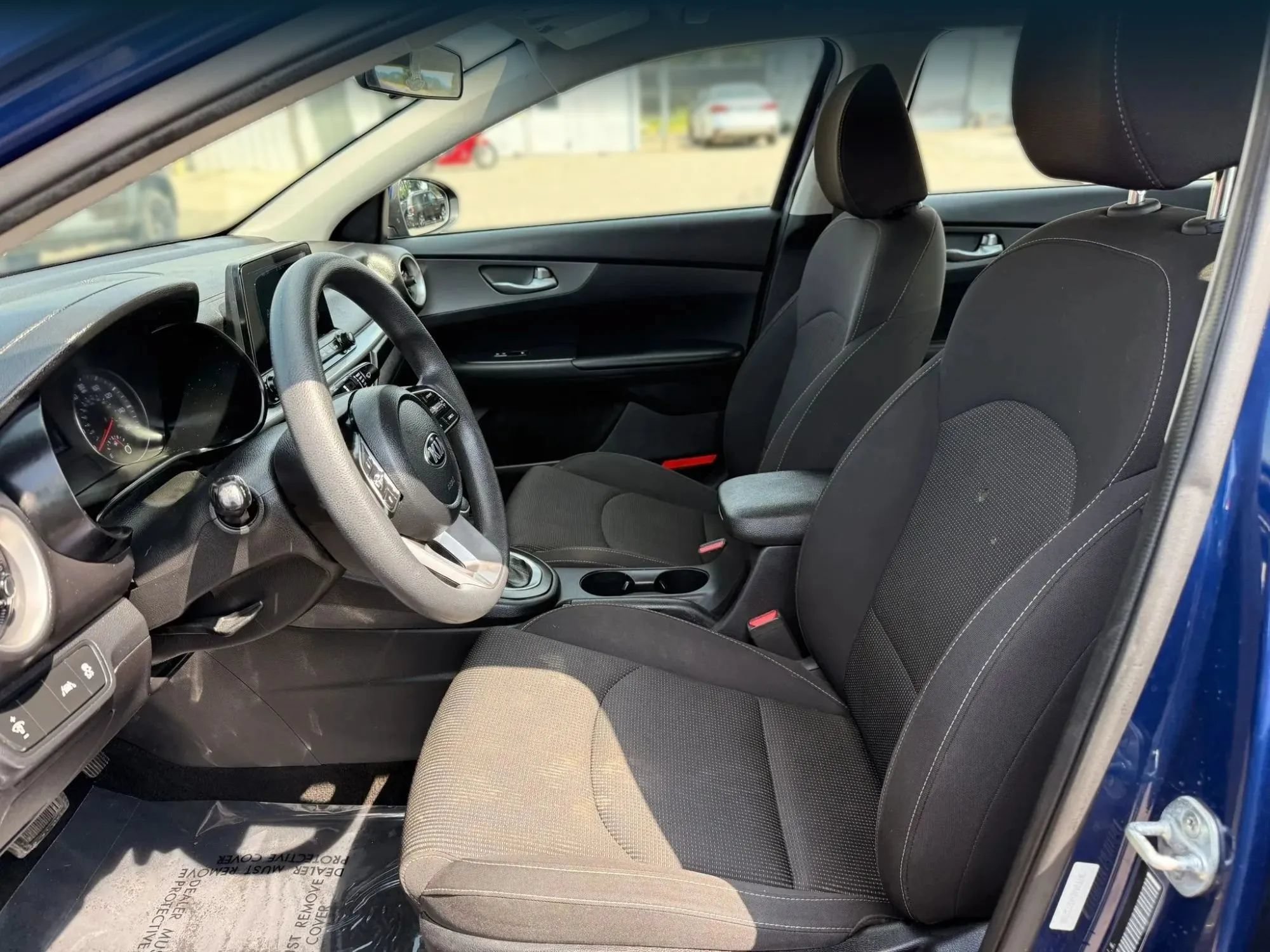 Used 2019 Kia Forte LXS FWD image 2