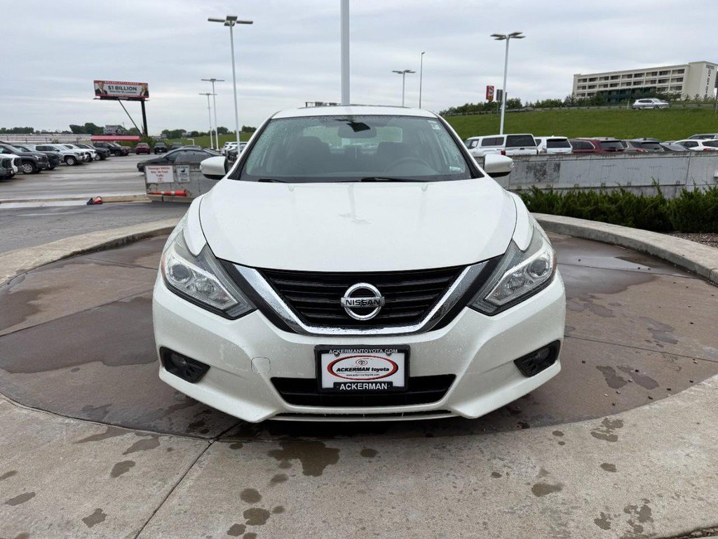 Used 2017 Nissan Altima 2.5 SV w/ Convenience Package FWD image 13