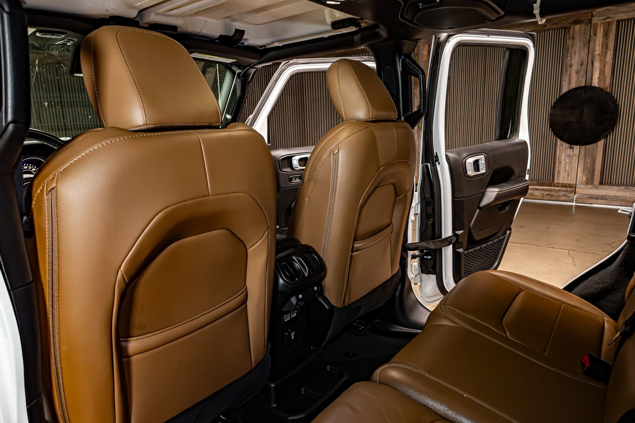 Used 2020 Jeep Wrangler Unlimited Sahara AWD/4WD image 25