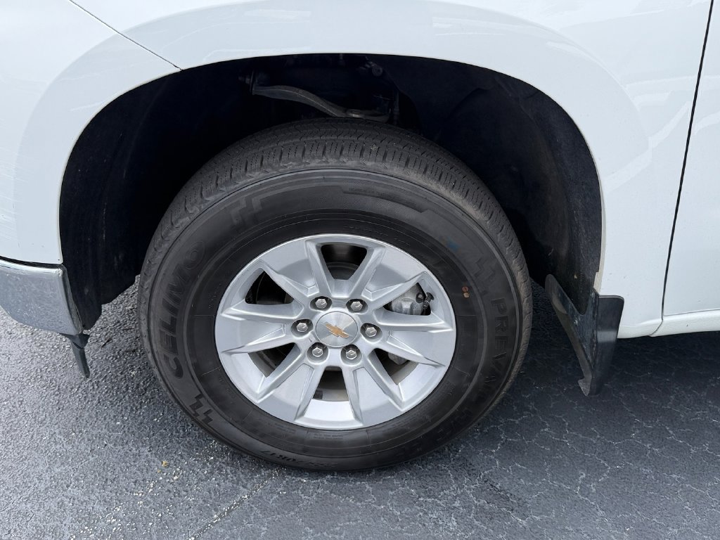 Used 2025 Chevrolet Silverado 1500 LT RWD image 17