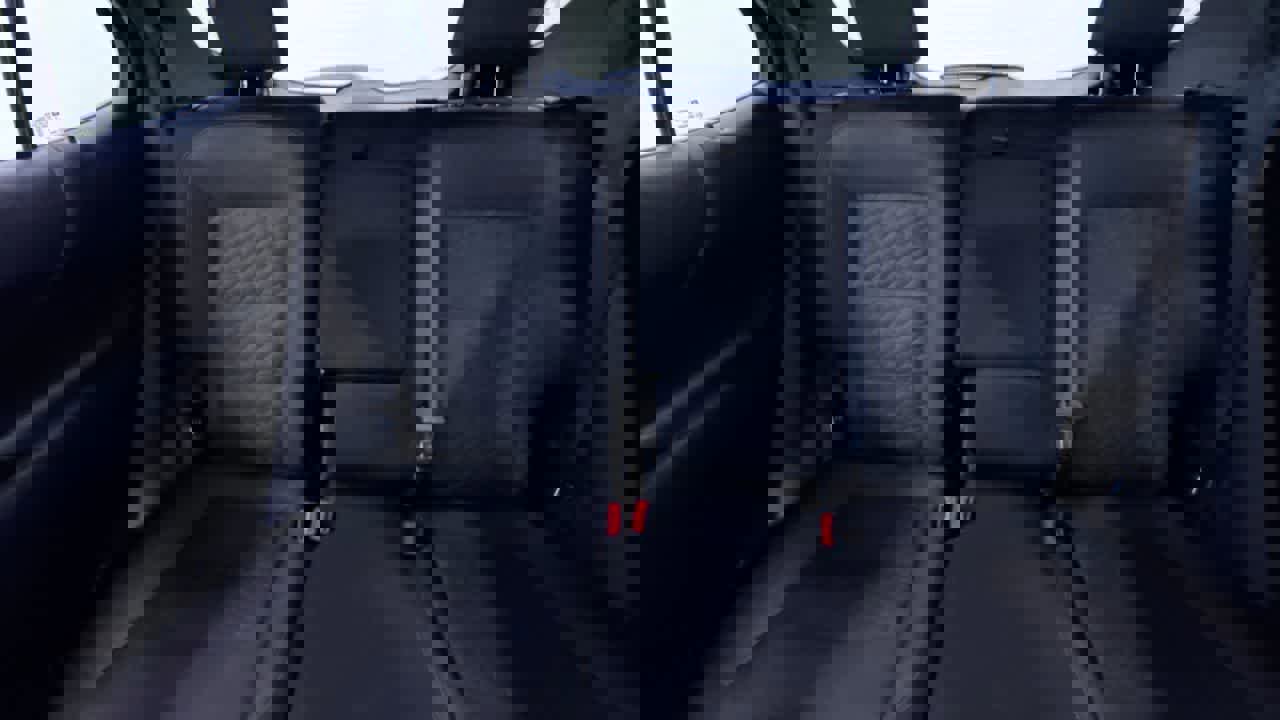 Used 2021 Chevrolet Equinox LT image 36