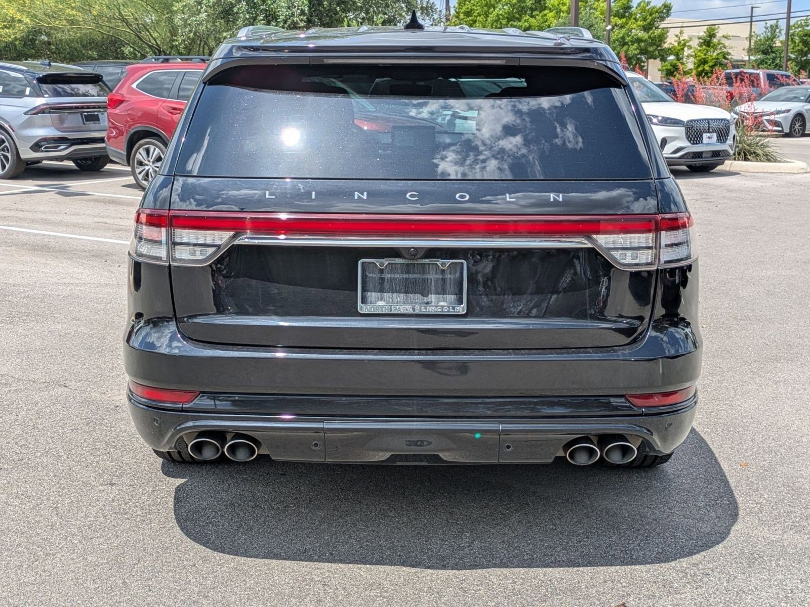 Used 2021 Lincoln Aviator Reserve w/ Equipment Group 208A image 4