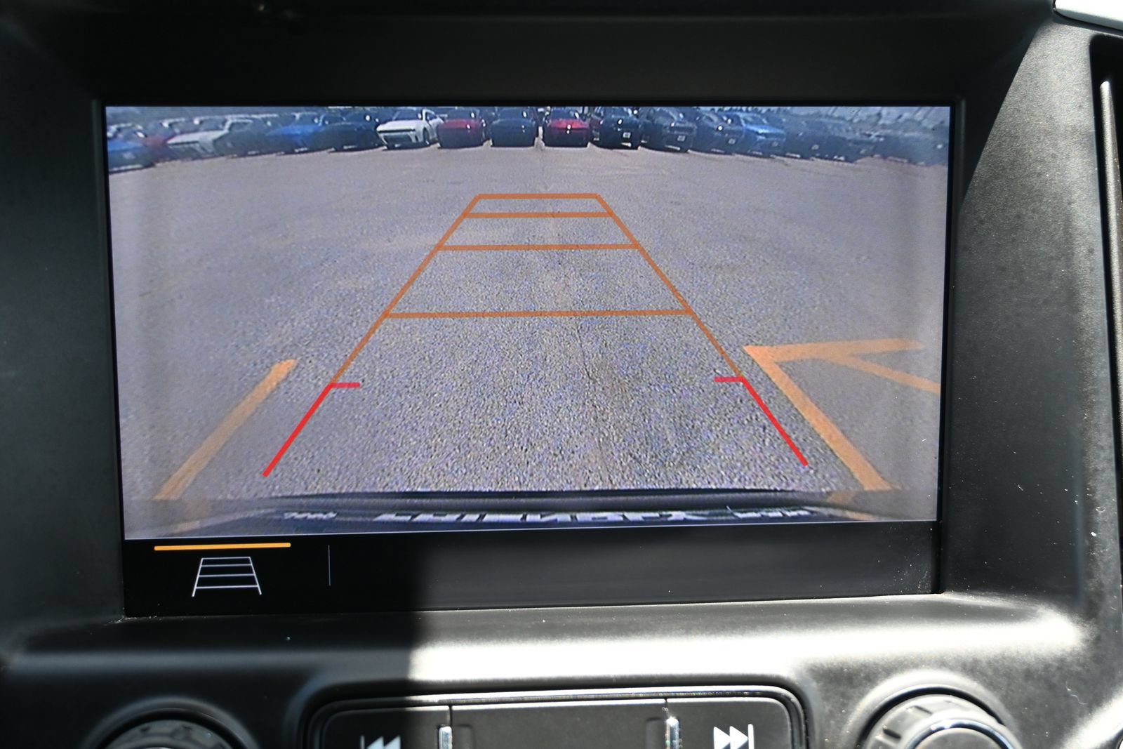 Used 2021 GMC Terrain SLT w/ LPO, 'HIT The Road' Package FWD image 19