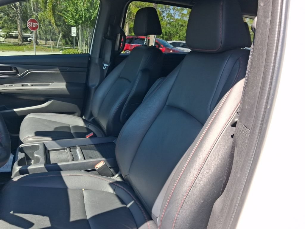 Certified 2024 Honda Odyssey Sport image 19