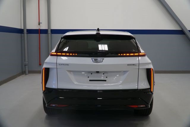 Certified 2024 Cadillac Lyriq Sport AWD/4WD image 5