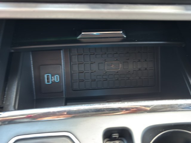 Used 2024 Ford Expedition XLT AWD/4WD image 29