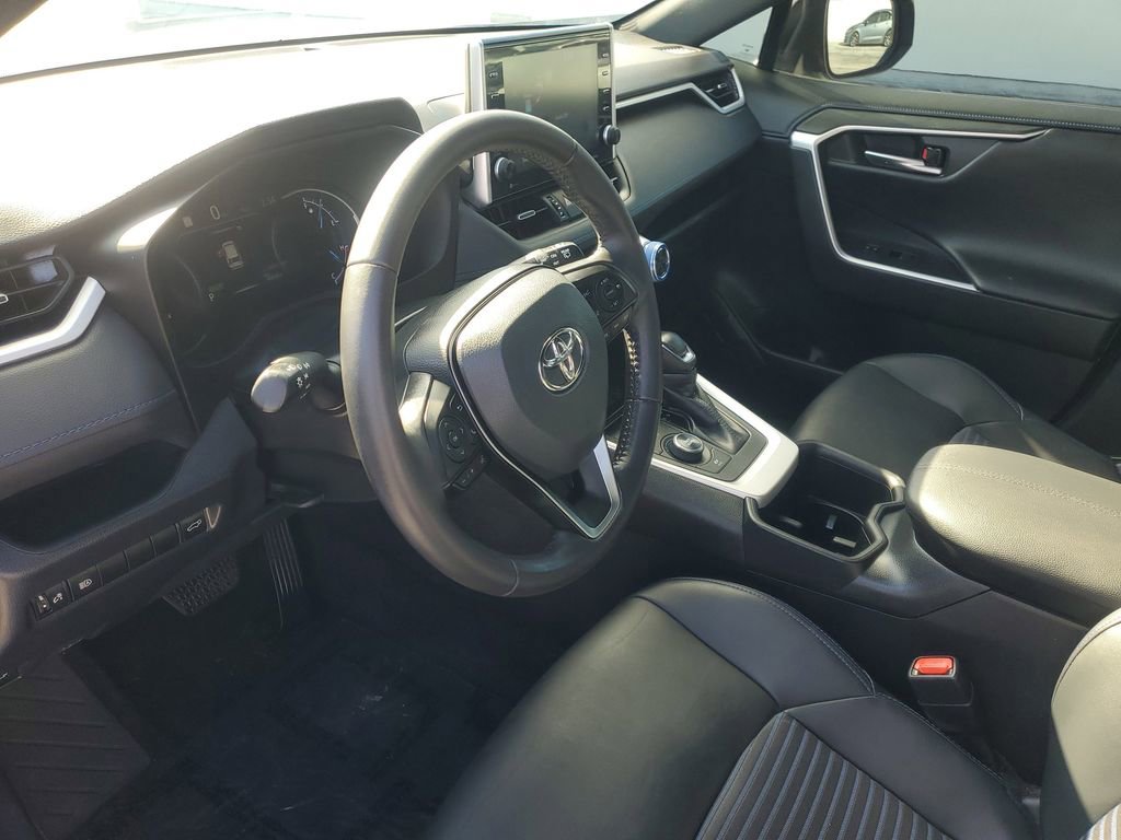 Used 2022 Toyota RAV4 XSE image 16
