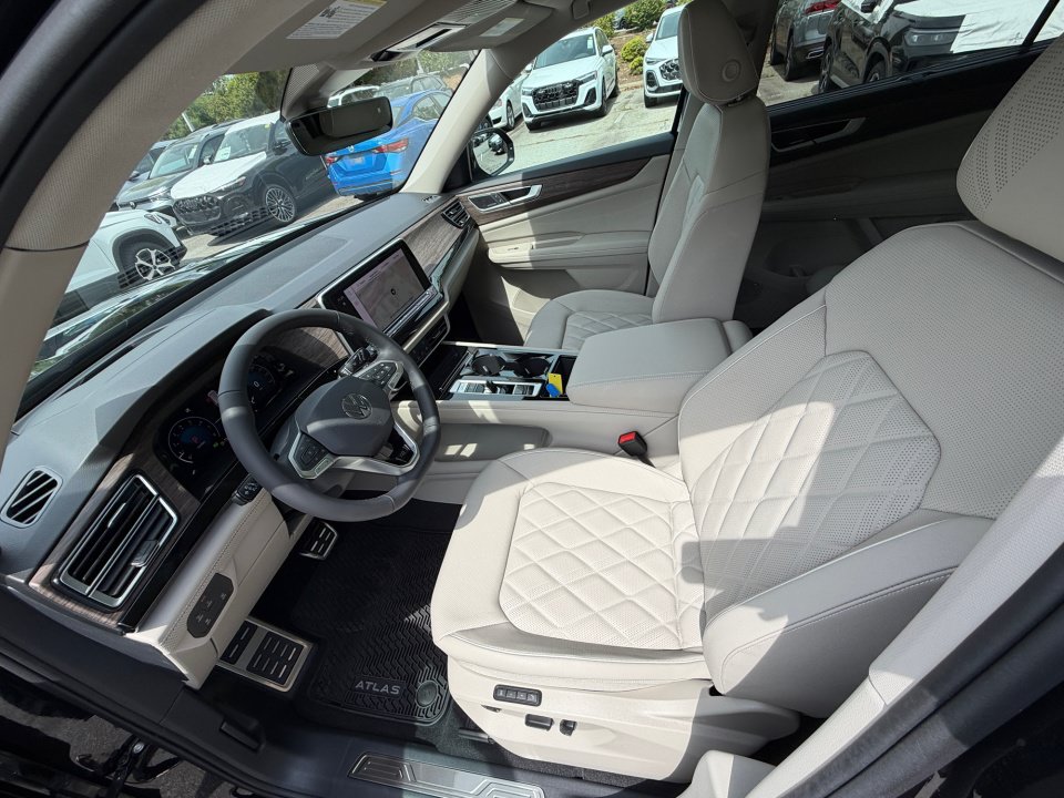 New 2026 Volkswagen Atlas SEL Premium R-Line AWD/4WD image 30