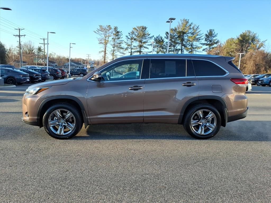 Used 2019 Toyota Highlander Limited Platinum image 13