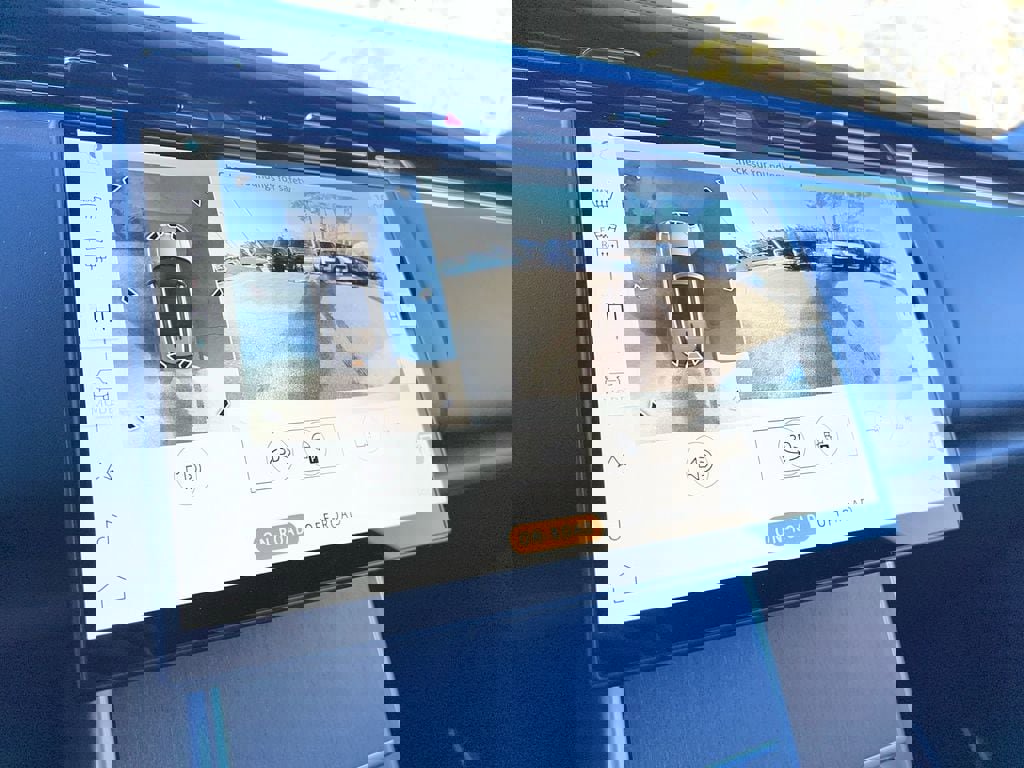 New 2026 Land Rover Range Rover SV image 17