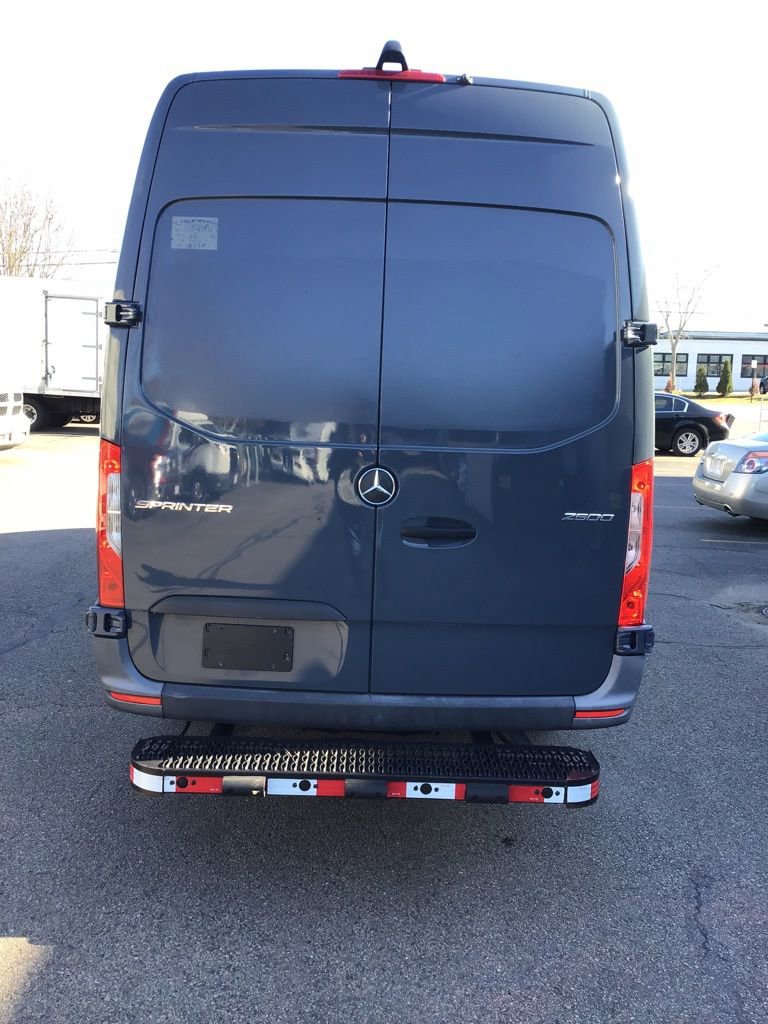 Used 2021 Mercedes-Benz Sprinter 2500 image 5