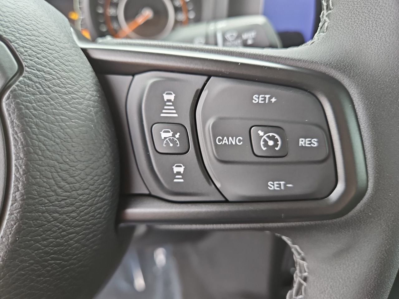 New 2025 Jeep Gladiator Sport image 27