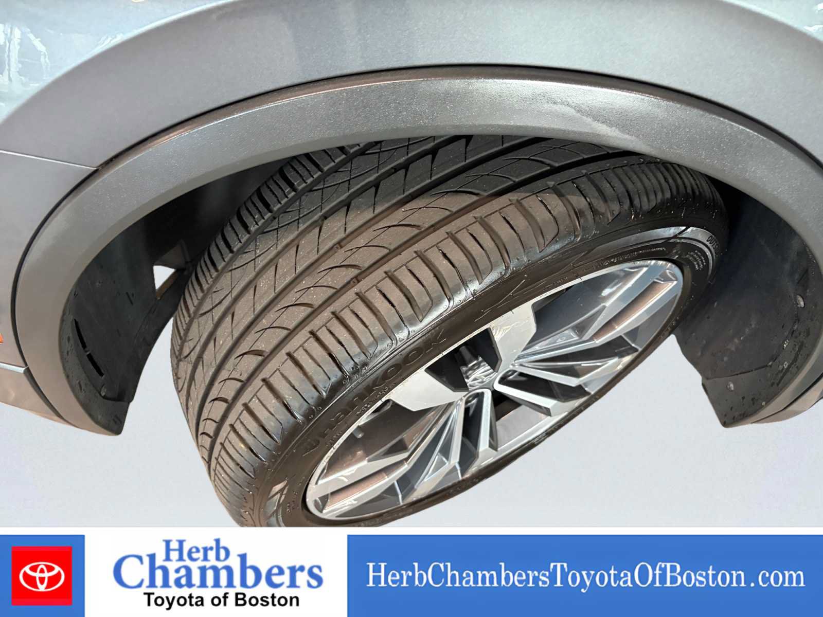 Used 2021 Volkswagen Tiguan SEL Premium R-Line AWD/4WD image 8
