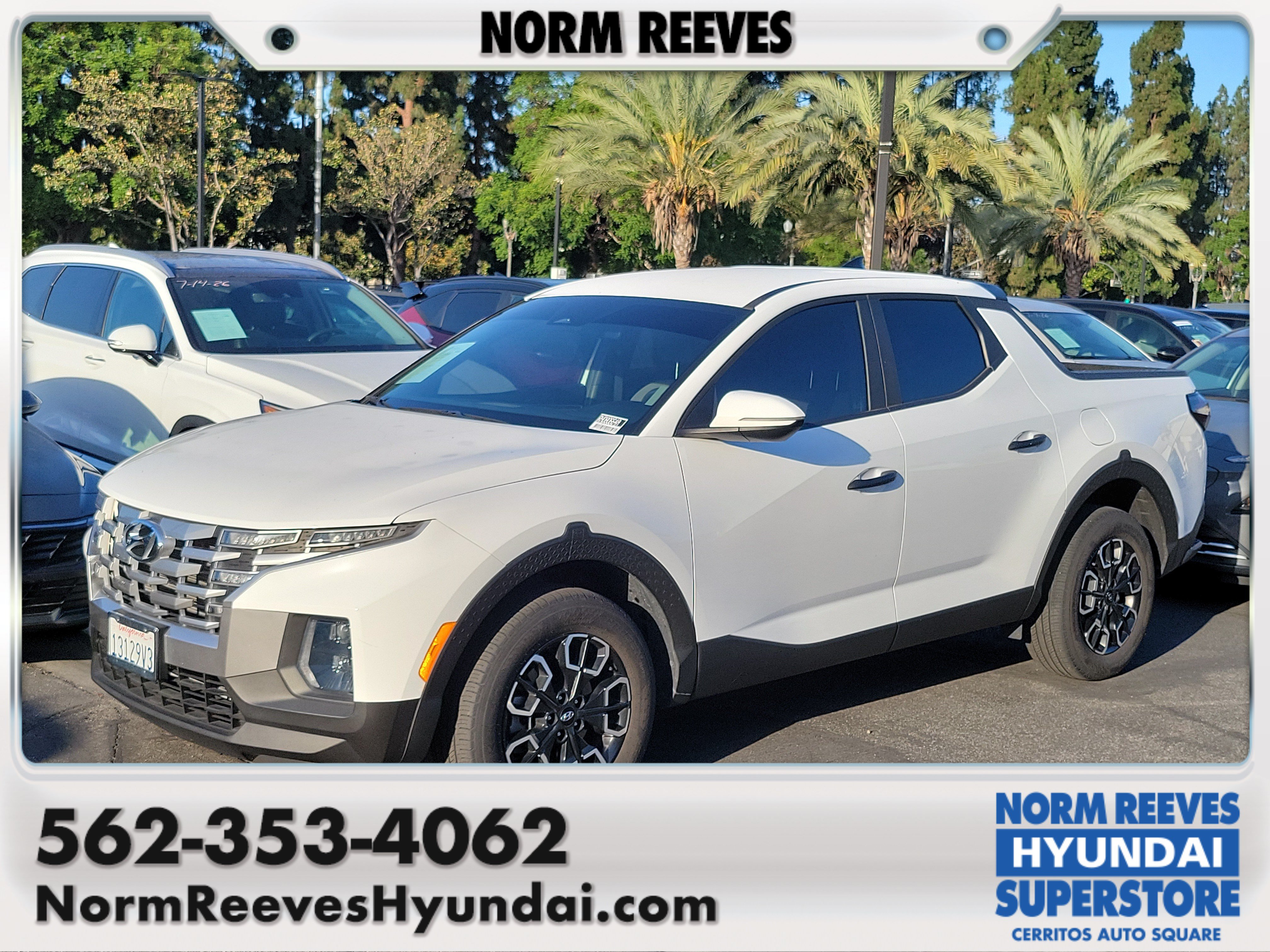 Used 2024 Hyundai Santa Cruz SEL FWD image 1