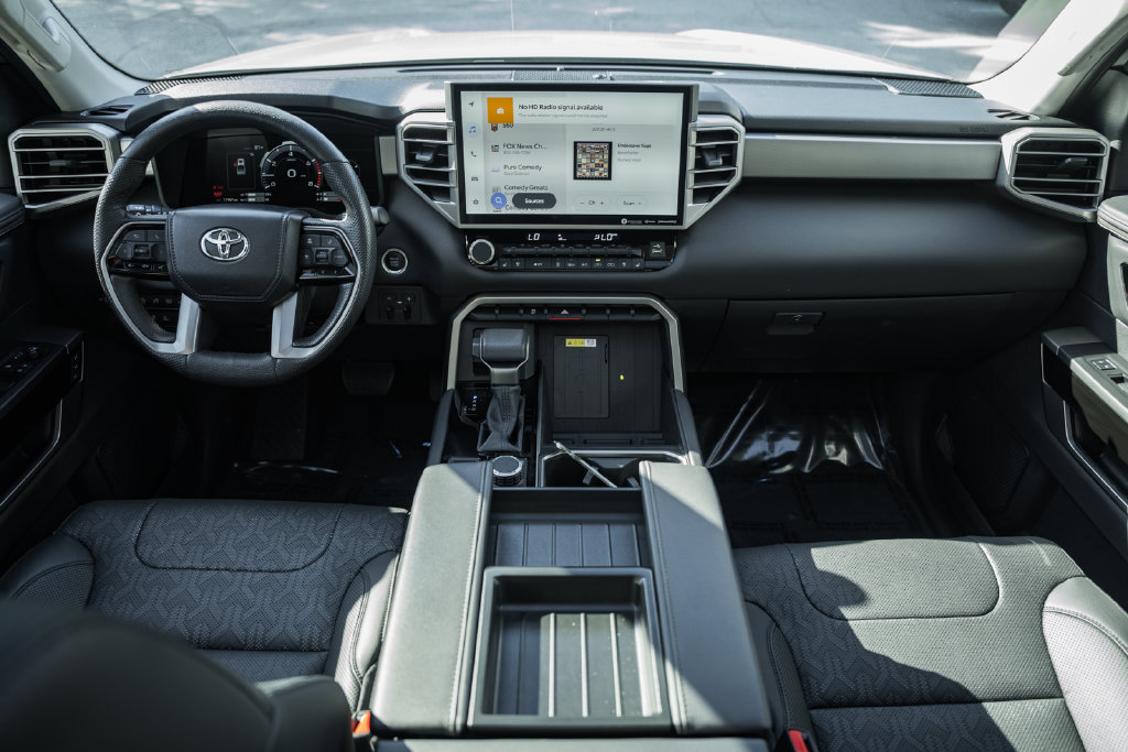 Used 2024 Toyota Tundra Limited w/ Power Package AWD/4WD image 22