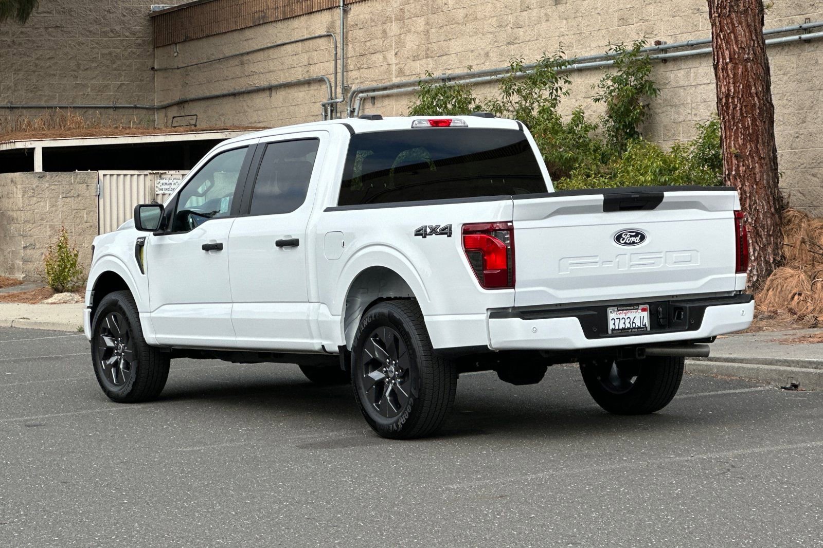 Used 2025 Ford F150 STX w/ Equipment Group 200A AWD/4WD image 5