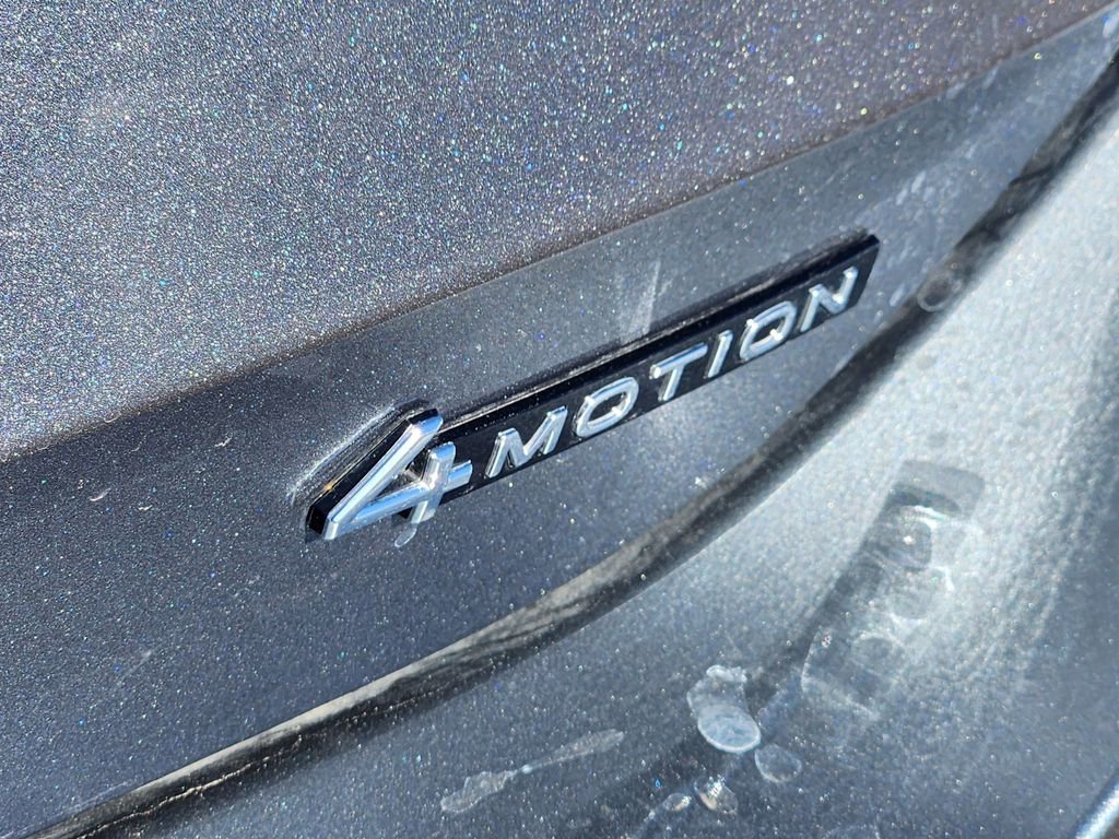 New 2025 Volkswagen Tiguan SE image 30