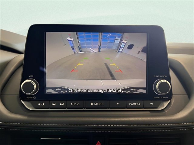 Used 2025 Nissan Rogue SV image 22