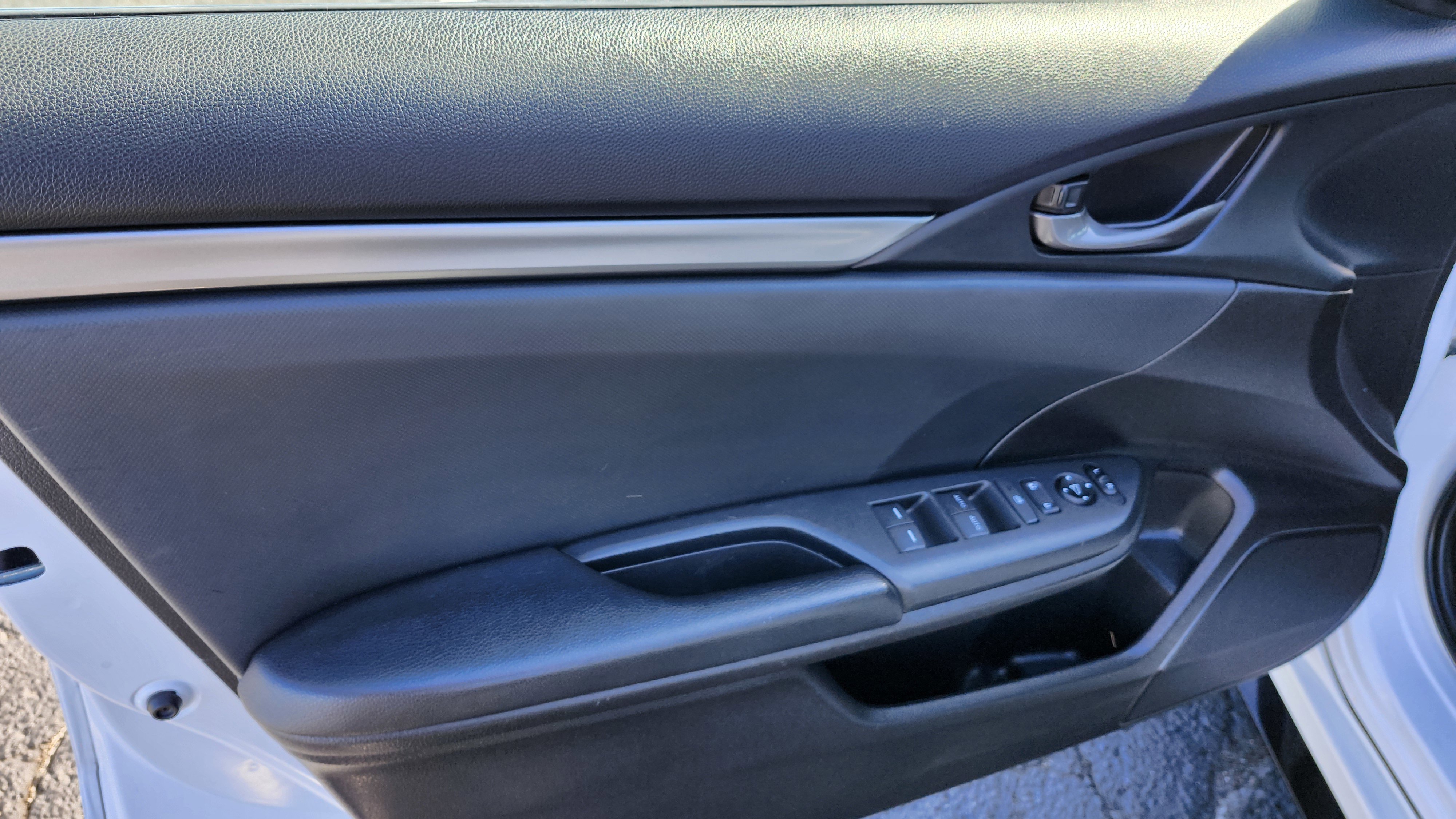 Used 2021 Honda Civic Sport image 17