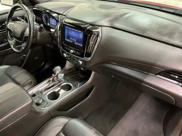 Used 2023 Chevrolet Traverse RS FWD image 19