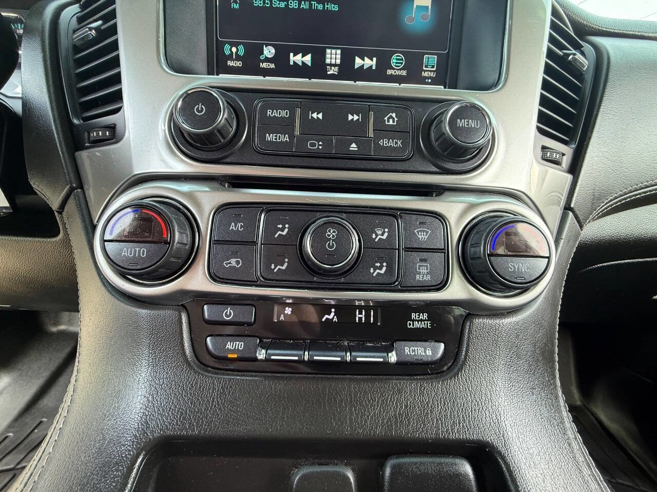 Used 2020 Chevrolet Tahoe LS AWD/4WD image 23