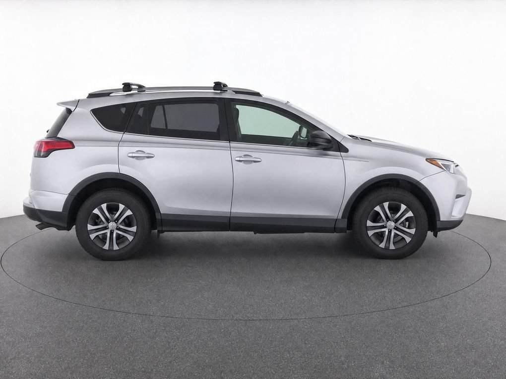 Used 2016 Toyota RAV4 LE AWD/4WD image 11