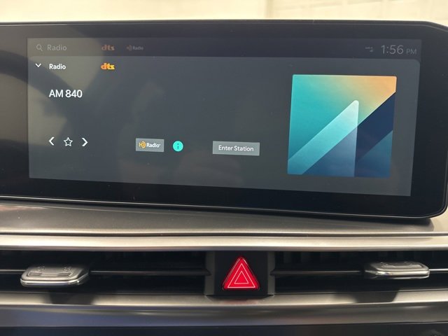 Used 2025 Kia Sorento S image 15