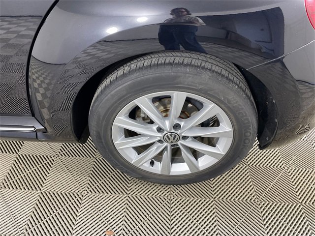 Used 2018 Volkswagen Beetle 2.0T S image 20