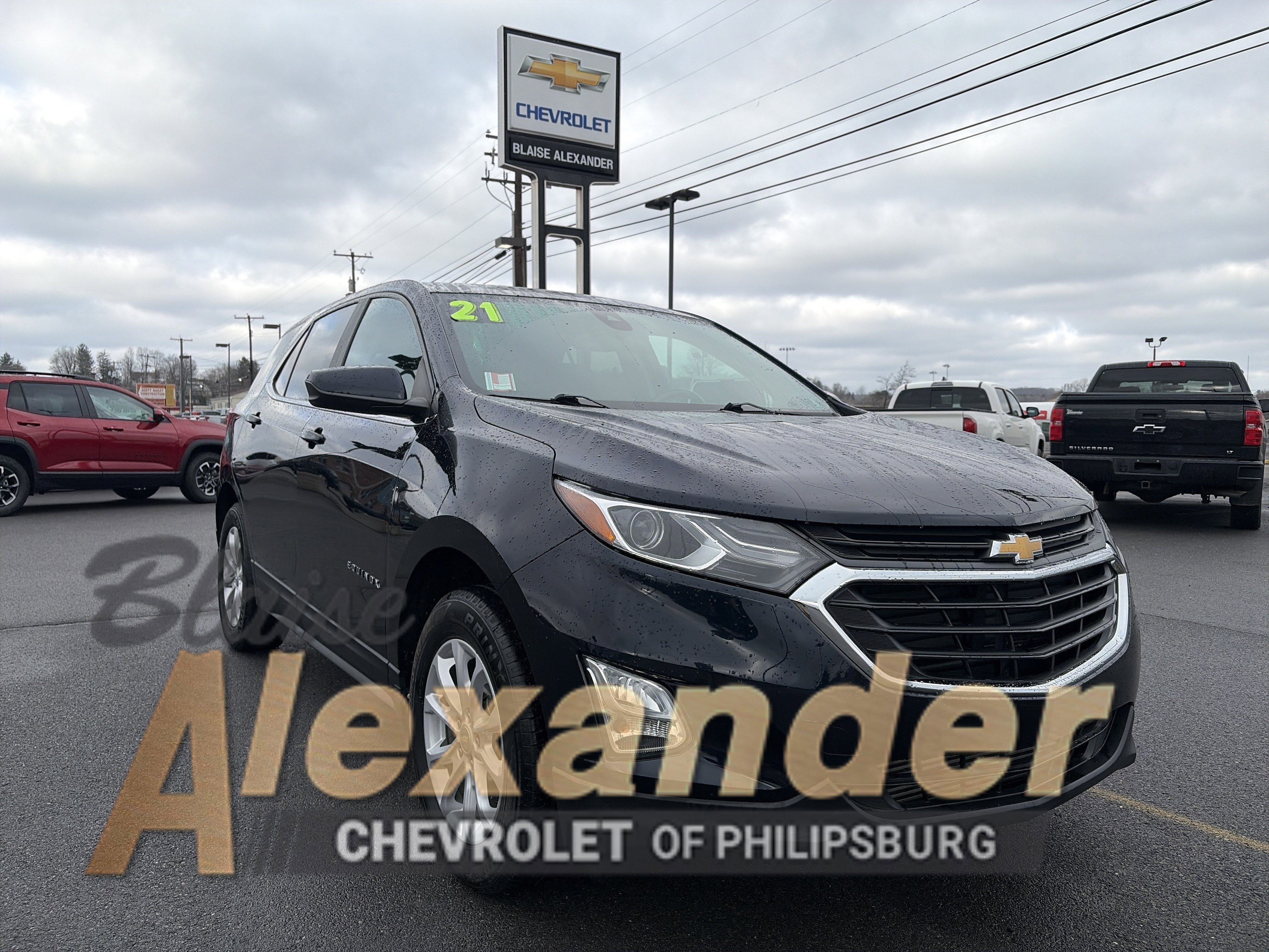 Used 2021 Chevrolet Equinox LT image 1