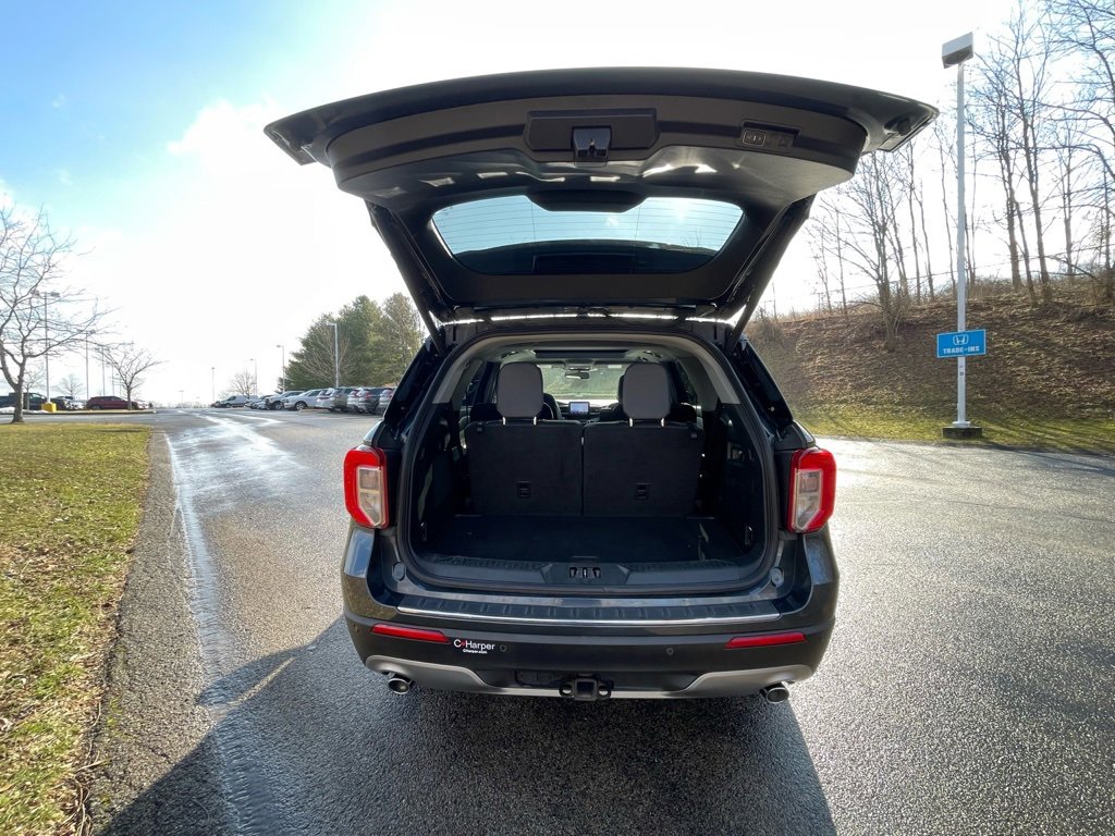 Used 2022 Ford Explorer Limited w/ Equipment Group 301A image 16