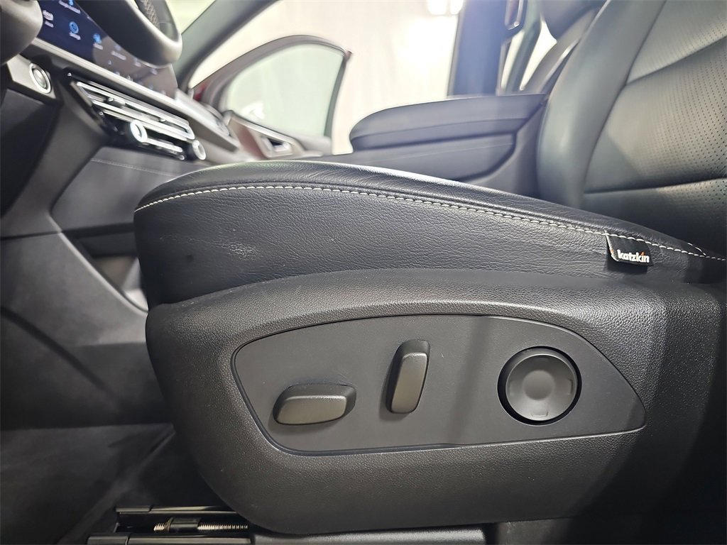 Certified 2024 Chevrolet Traverse LT image 36