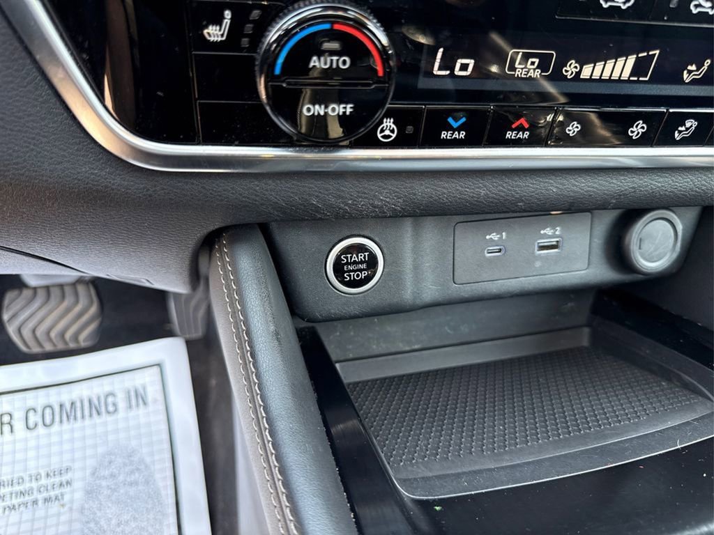 Used 2022 Nissan Rogue SL w/ SL Premium Package image 37