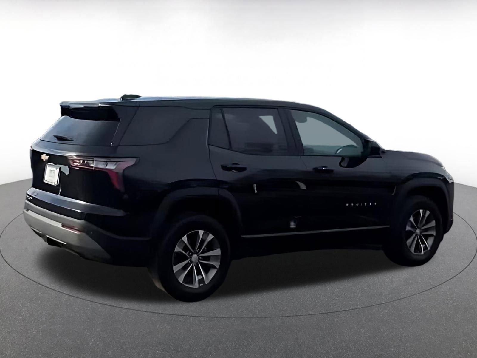 Used 2025 Chevrolet Equinox LT image 8