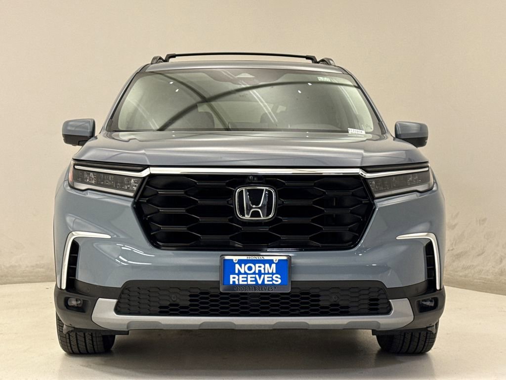Certified 2025 Honda Pilot Elite image 3