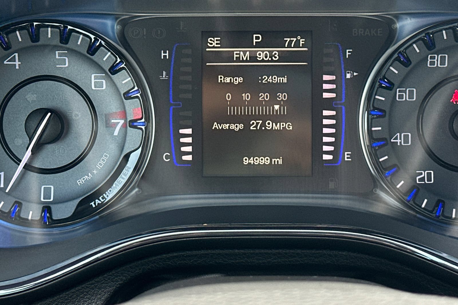 Used 2015 Chrysler 200 S FWD image 26